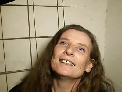 Tuskin laillinen lutka heinäkuu on houkutteleva vittuistunto BF: n seksivideoita ilmaiseksi kanssa